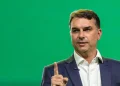 Alcolumbre cita dinheiro para