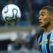 Grêmio se impõe sobre o Internacional e fica com última vaga nas semifinais