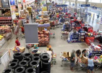 Mercado financeiro reduz previsão da inflação para 5% este ano