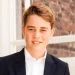 Príncipe George entra no Eton College e retoma tradição da família real
