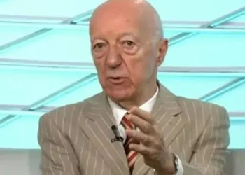 Morre aos 93 anos Claudio Carsughi, figura marcante do jornalismo esportivo