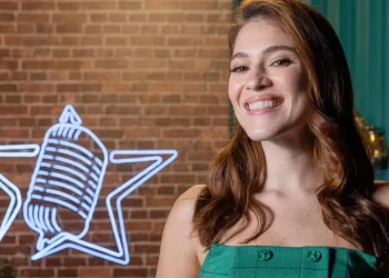 Ana Clara esclarece seu estado civil após brincadeira de Belo no Estrelas da Casa