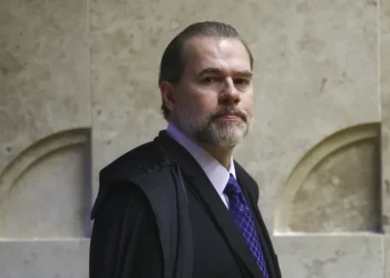 Kassio e Toffoli se declaram suspeitos e não votarão em sessão sobre Moraes no STF