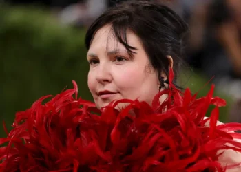 Lena Dunham anuncia nascimento de sua primeira filha
