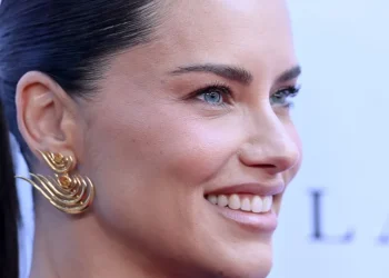 Rinoplastia: Os narizes de famosos mais copiados
