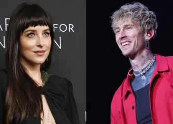 Dakota Johnson e MGK vivem romance discreto há meses, diz revista