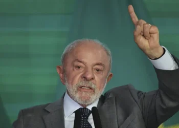 Nos EUA, Lula volta a chamar Trump de imperador e critica ataques à soberania