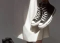 Converse remove anúncio do All Star após ser acusada de fazer associação à Ku Klux Klan
