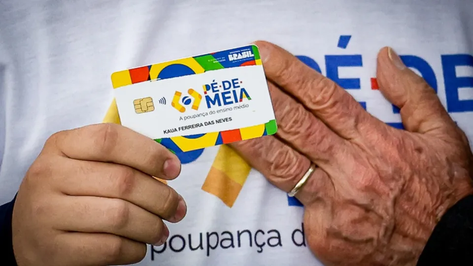 Pé-de-Meia começa a pagar sexta parcela a estudantes nesta segunda