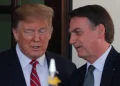 Financial Times compara os Bolsonaros à família Trump e diz que têm estilo paranoico