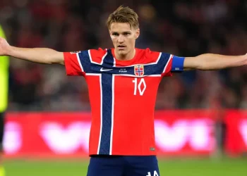 Odegaard critica Bernardo Silva após entrada dura em Noruega x Portugal