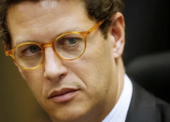 Ricardo Salles desiste de candidatura ao Senado por SP e vai apoiar Derrite e André do Prado