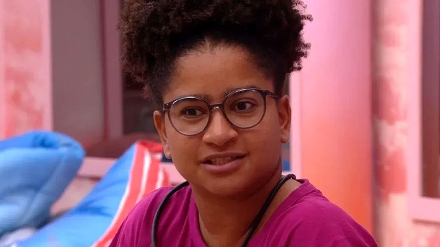 Tia Milena no confinamento do BBB