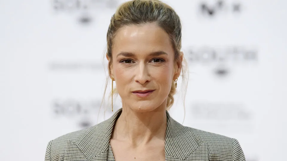 Conheça a atriz que viverá Carminha na versão portuguesa de