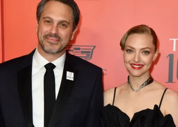 Amanda Seyfried e Thomas Sadoski anunciam separação após 9 anos