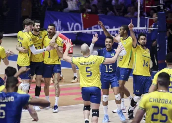 Brasil bate Colômbia e segue 100% no Sul-Americano masculino de vôlei