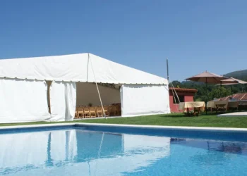 Casamento termina em pancadaria após briga por dinheiro na Espanha