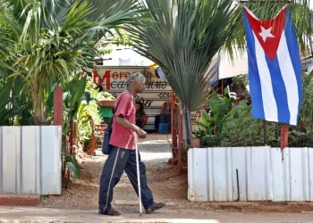 China garante que continuará a apoiar Cuba após pedir fim do bloqueio