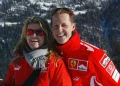 Esposa de Schumacher revela presente inusitado que piloto recebia de fãs