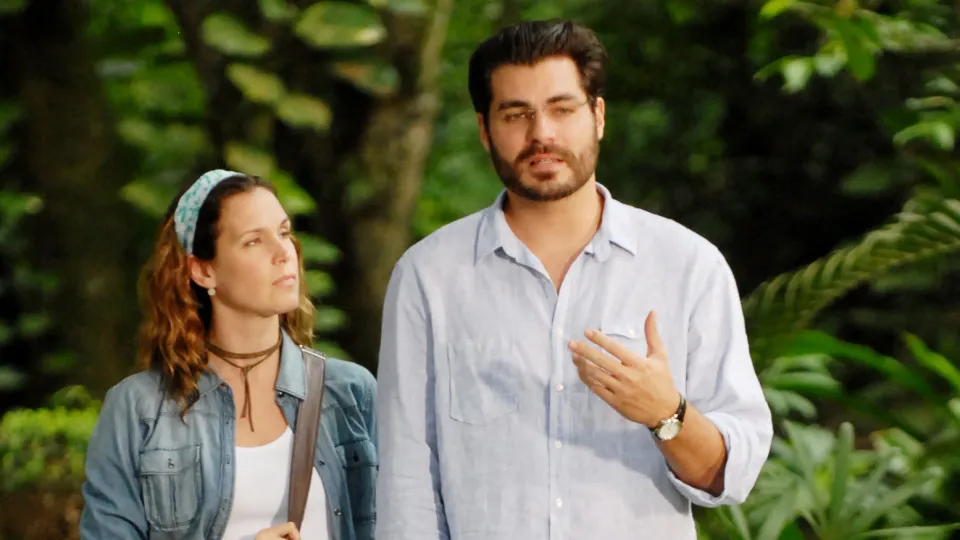 Foi tranquilo ou traumático? Famosos que se divorciaram após mais de uma década juntos