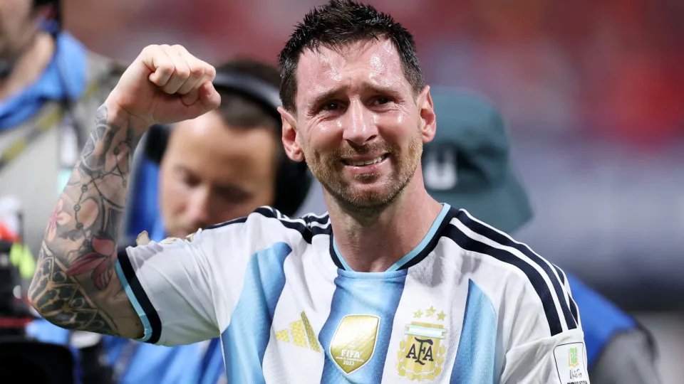 Messi volta à seleção para último jogo com a camisa da Argentina