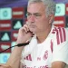 Mourinho ironiza Barça e Atlético e pede folga à imprensa