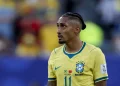 Raphinha é cortado da Seleção Brasileira após lesão na coxa