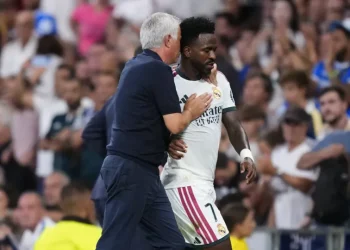 Vini Jr. é criticado no Real e ex-goleiro alerta sobre Mourinho