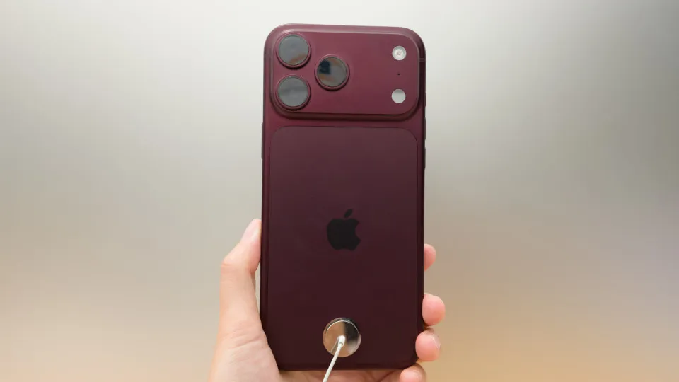 iPhone 18 Pro trava após falha no Face ID; Apple promete atualização