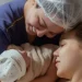 Nasce Isabela, primeira filha de Mari Fernandez e Júlia Ribeiro