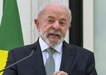 Lula chama lobista Roberta Luchsinger de