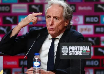 Jorge Jesus dispara sobre caso CR7: