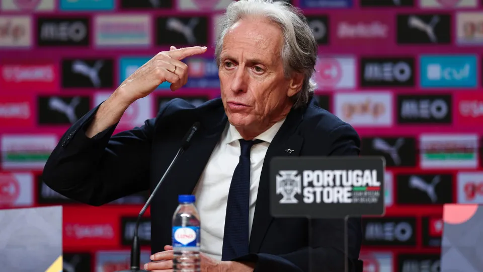 Jorge Jesus dispara sobre caso CR7: