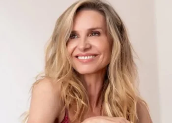 Paula Burlamaqui admite exagero ao falar sobre envelhecimento e rebate críticas