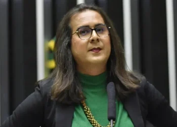 População trans amplia representação no Poder Legislativo