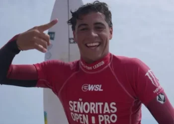 Campeão sul-americano, surfista Rickson Falcão é baleado em Saquarema