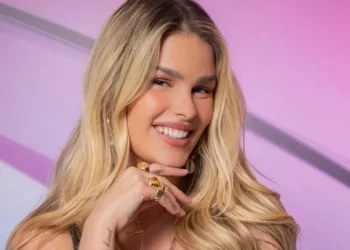Luiza Brunet explica por que apagou post em defesa de Yasmin sobre Caso Vorcaro