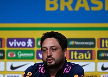 Seleção feminina fecha série de amistosos tentando manter domínio sobre rival