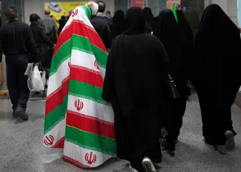Irã condena à morte mulher que teria postado