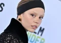 Mia Goth critica Instagram por permitir publicação de selfie falsa feita com IA