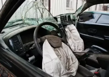 Brasileira morre após carro capotar durante possível ato sexual em Lisboa