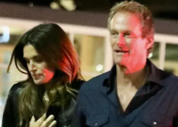 Cindy Crawford e marido são vistos juntos após morte do filho