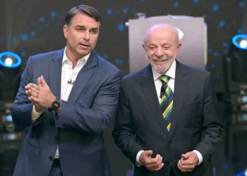Decepcionante, triste, vergonhoso, infeliz: como eleitores analisaram o debate presidencial