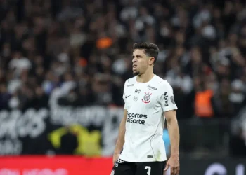'É uma vergonha': Gabriel Paulista chora e expõe crise no Corinthians