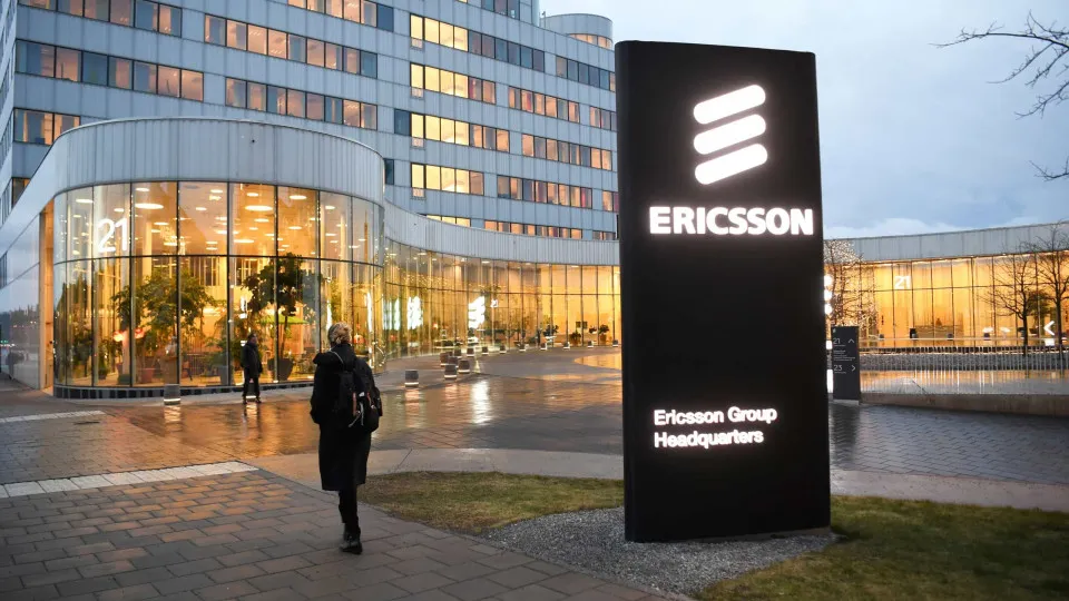 Ericsson reestrutura operação e alerta que custos de componentes devem pressionar margens