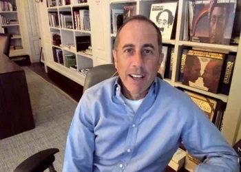 Jerry Seinfeld ironiza protesto pró-Palestina