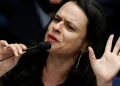 Lembra dela? Janaína Paschoal questiona por que não foi eleita