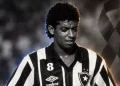 Morre Carlos Alberto Dias, ex-jogador do Botafogo, aos 59 anos