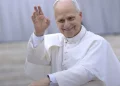 Papa Leão XIV será operado; saiba quem assume o Vaticano durante cirurgia