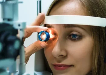 Pressão intraocular deve ser medida anualmente a partir dos 40 anos, pois, sem controle, pode levar ao glaucoma